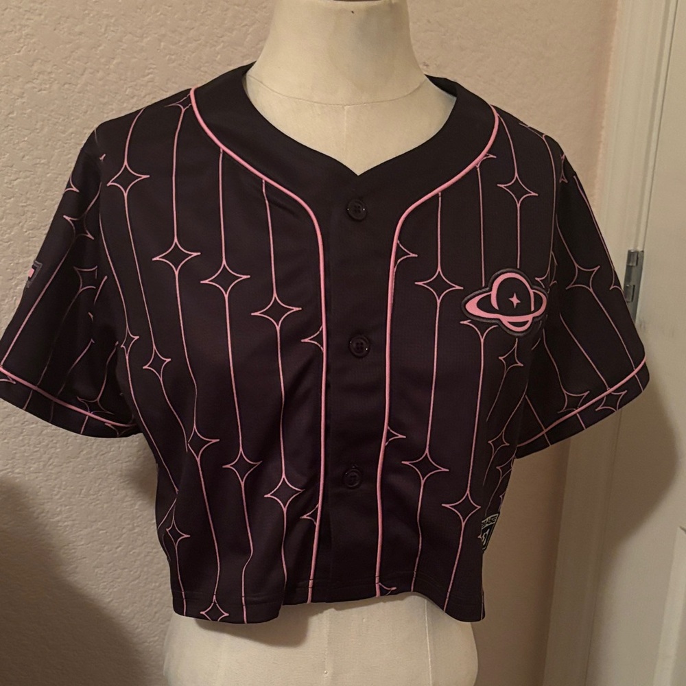 Black and Pink Cropped Button-Up Shirt